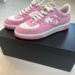 Chanel Women's Pink and White Sneakers